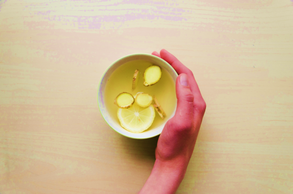 lemon in tea