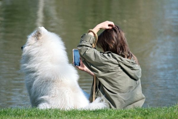 SMART PHONES & ONE SIDED RELATIONSHIP