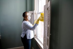 Natural cleaning liquids