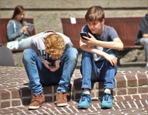 How to reduce electronic device use?