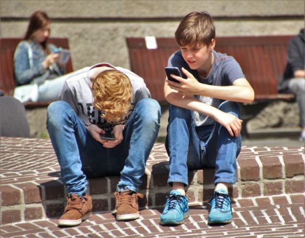 How to reduce electronic device use?