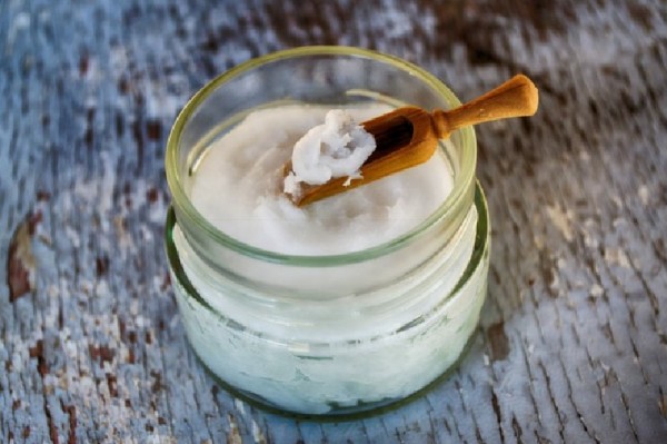 coconut oil uses, benefits and risks