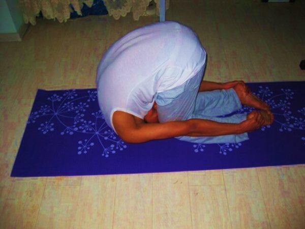 Rabbit pose Shashankaasana