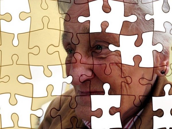 Liver dysfunction and Alzheimer's disease