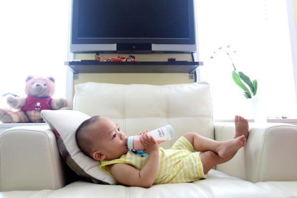 Baby Formula feeding